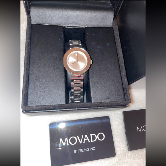 Authentic Movado Bold Ceramic stainless steel watch - Picture 4 of 7
